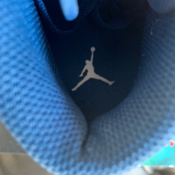 Jordan 1 Mid SE — FRENCH BLUE LIGHT STEEL (GS) - Picture 5 of 12